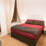 Πανσιόν Napolimilionaria Foria 242