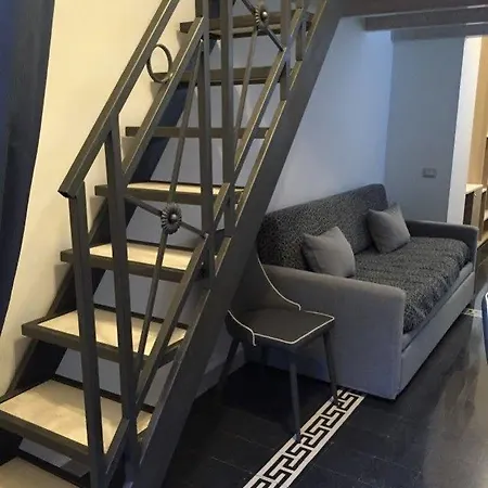 Napolimilionaria Foria 242 Guest house