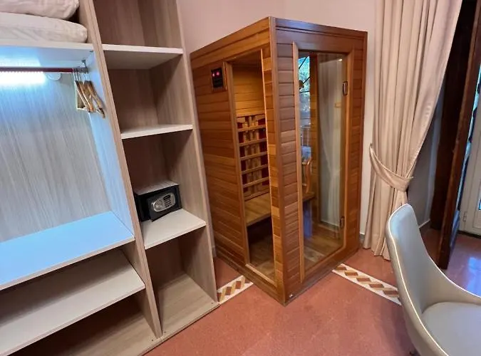 Napolimilionaria Foria 242 4*