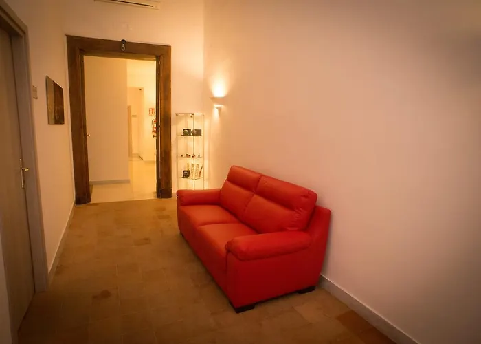 Πανσιόν Napolimilionaria Foria 242 4*