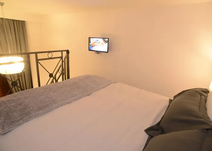 Napolimilionaria Foria 242 Νάπολη