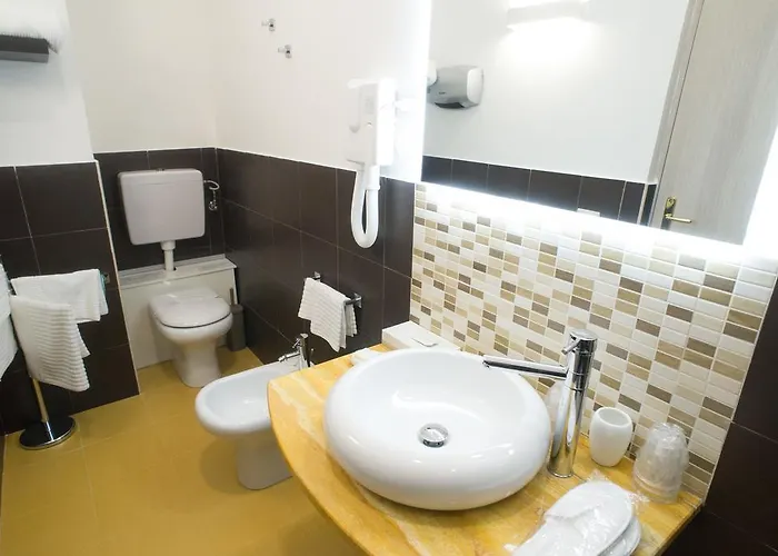 Πανσιόν Napolimilionaria Foria 242