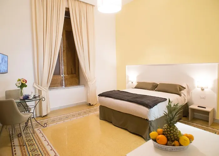 Πανσιόν Napolimilionaria Foria 242 4*