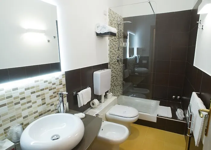 Πανσιόν Napolimilionaria Foria 242 4*