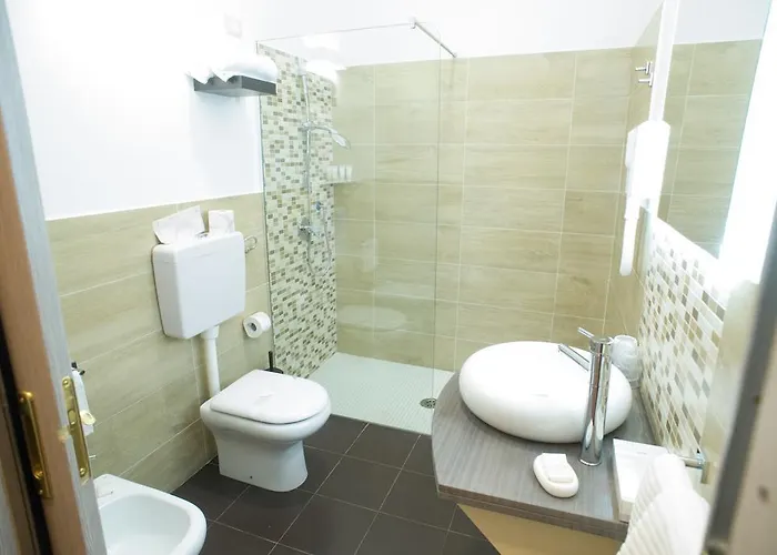 Πανσιόν Napolimilionaria Foria 242 4*