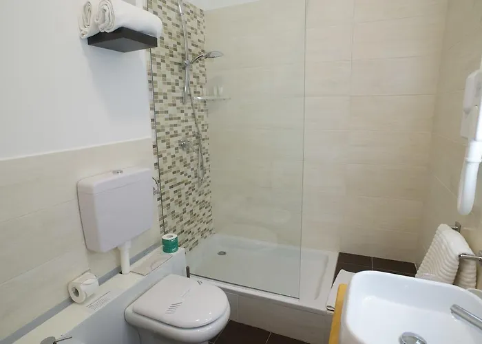 Πανσιόν Napolimilionaria Foria 242 Νάπολη