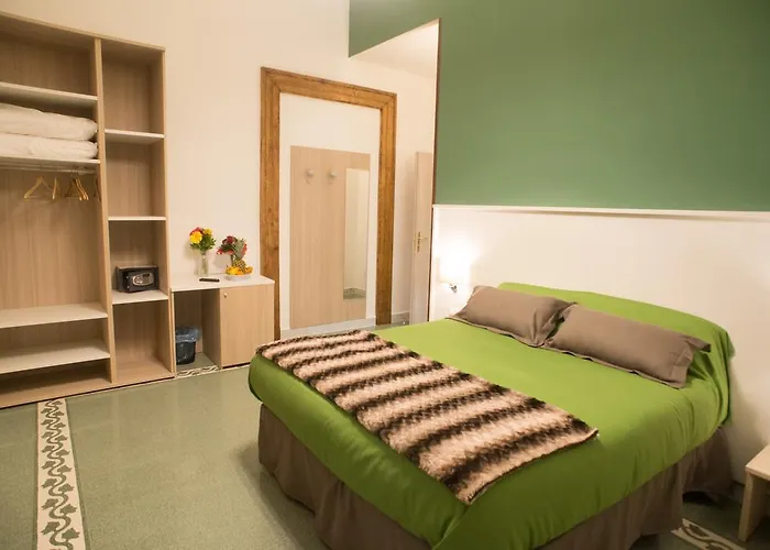 Napolimilionaria Foria 242 Νάπολη