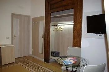 Napolimilionaria Foria 242 4*