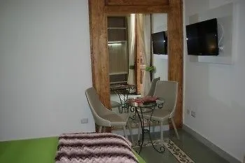 Πανσιόν Napolimilionaria Foria 242 4*