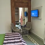 בית הארחה Napolimilionaria Foria 242 4*