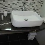 בית הארחה Napolimilionaria Foria 242 נאפולי