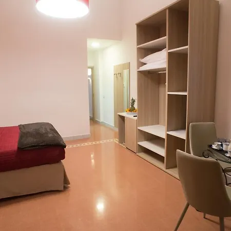 Napolimilionaria Foria 242 Nápoly
