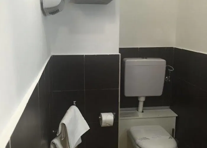 بيت ضيافة Napolimilionaria Foria 242