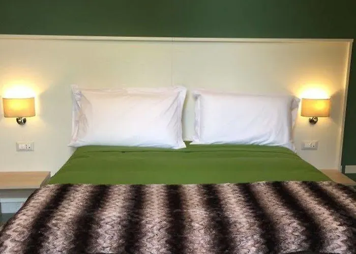 Napolimilionaria Foria 242 بيت ضيافة 4*