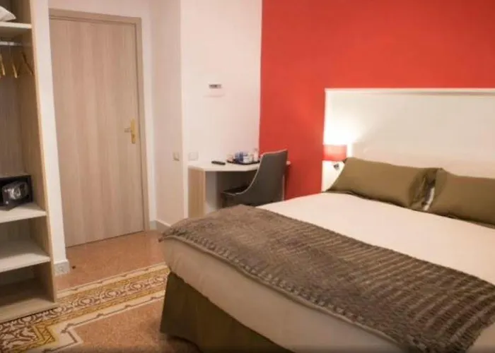 بيت ضيافة Napolimilionaria Foria 242